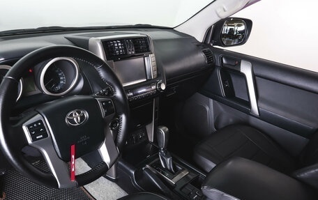 Toyota Land Cruiser Prado 150 рестайлинг 2, 2012 год, 2 649 000 рублей, 9 фотография