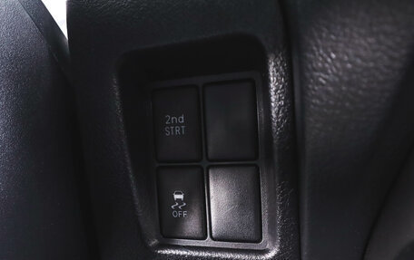 Toyota Land Cruiser Prado 150 рестайлинг 2, 2012 год, 2 649 000 рублей, 23 фотография