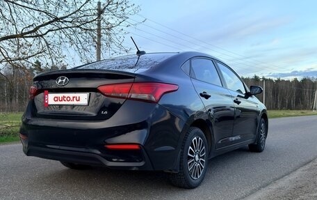 Hyundai Solaris II рестайлинг, 2018 год, 1 390 000 рублей, 10 фотография