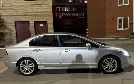 Honda Civic VIII, 2007 год, 678 000 рублей, 2 фотография