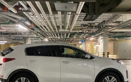 KIA Sportage IV рестайлинг, 2018 год, 2 080 000 рублей, 4 фотография