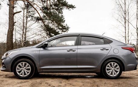Hyundai Solaris II рестайлинг, 2019 год, 1 450 000 рублей, 4 фотография
