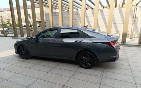 Hyundai Elantra, 2021 год, 2 290 000 рублей, 25 фотография