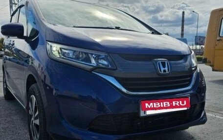 Honda Freed II, 2017 год, 1 420 000 рублей, 4 фотография