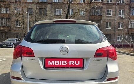 Opel Astra J, 2011 год, 970 000 рублей, 8 фотография