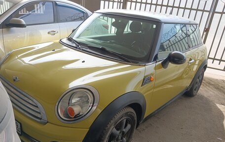 MINI Hatch, 2010 год, 443 700 рублей, 2 фотография