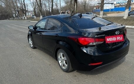 Hyundai Elantra V, 2015 год, 1 250 000 рублей, 2 фотография