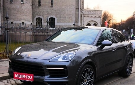 Porsche Cayenne III, 2019 год, 10 199 000 рублей, 2 фотография