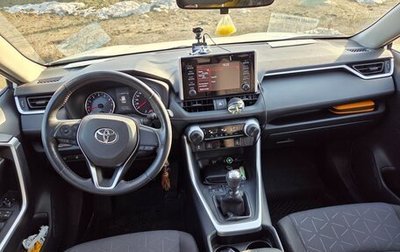 Toyota RAV4, 2020 год, 2 900 000 рублей, 1 фотография