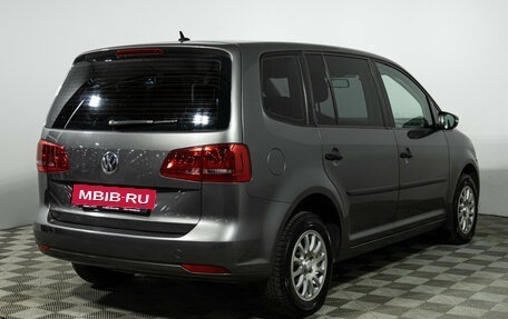Volkswagen Touran III, 2010 год, 499 585 рублей, 5 фотография