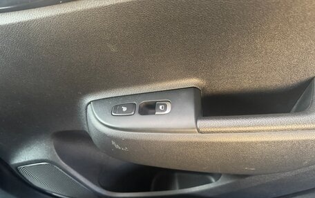 KIA Rio IV, 2019 год, 1 750 000 рублей, 15 фотография