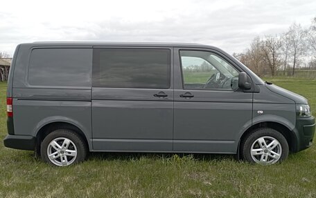 Volkswagen Transporter T5 рестайлинг, 2013 год, 2 550 000 рублей, 5 фотография
