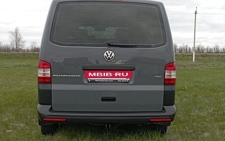 Volkswagen Transporter T5 рестайлинг, 2013 год, 2 550 000 рублей, 12 фотография