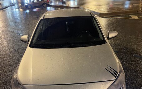 Hyundai Solaris II рестайлинг, 2019 год, 1 200 000 рублей, 4 фотография