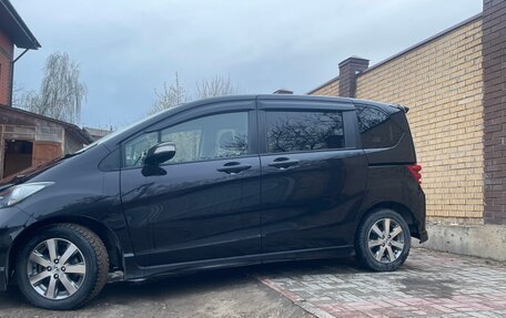 Honda Freed I, 2008 год, 950 000 рублей, 4 фотография