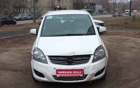 Opel Zafira B, 2012 год, 570 000 рублей, 1 фотография