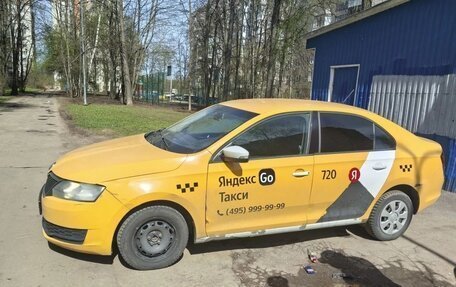 Skoda Rapid I, 2018 год, 750 000 рублей, 3 фотография