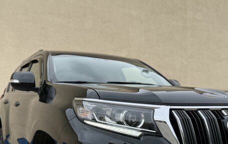 Toyota Land Cruiser Prado 150 рестайлинг 2, 2019 год, 4 930 000 рублей, 4 фотография