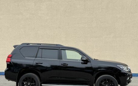 Toyota Land Cruiser Prado 150 рестайлинг 2, 2019 год, 4 930 000 рублей, 6 фотография