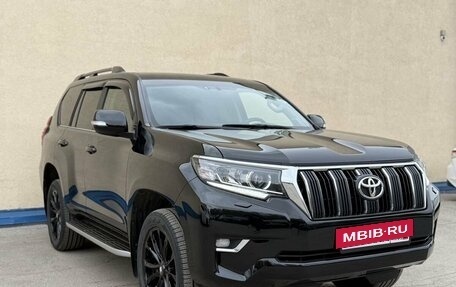 Toyota Land Cruiser Prado 150 рестайлинг 2, 2019 год, 4 930 000 рублей, 3 фотография