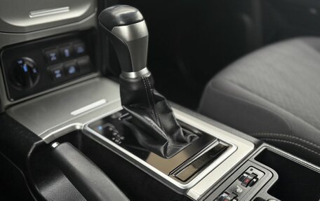 Toyota Land Cruiser Prado 150 рестайлинг 2, 2019 год, 4 930 000 рублей, 22 фотография