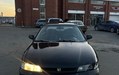 Honda Accord VII рестайлинг, 1997 год, 200 000 рублей, 1 фотография