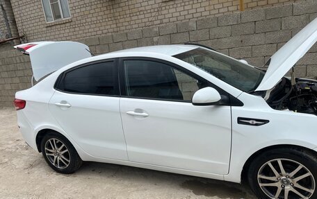 KIA Rio III рестайлинг, 2016 год, 560 000 рублей, 2 фотография