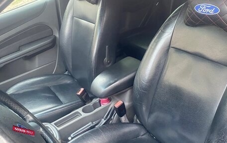 Ford Focus II рестайлинг, 2005 год, 310 000 рублей, 10 фотография