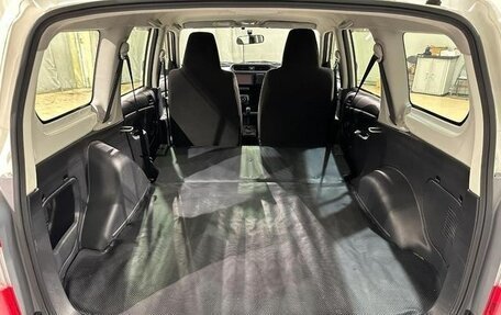 Toyota Probox I, 2018 год, 850 000 рублей, 13 фотография