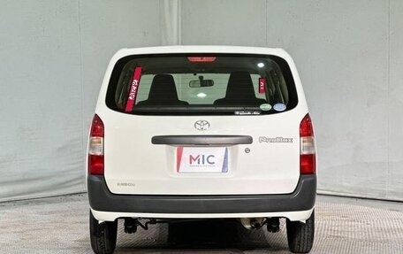 Toyota Probox I, 2018 год, 850 000 рублей, 5 фотография