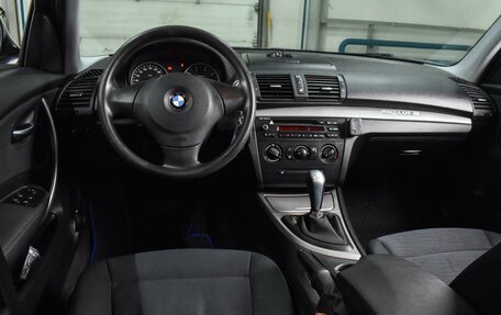 BMW 1 серия, 2011 год, 699 000 рублей, 6 фотография