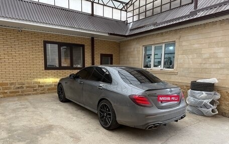 Mercedes-Benz E-Класс, 2018 год, 3 999 999 рублей, 4 фотография