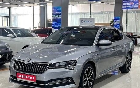 Skoda Superb III рестайлинг, 2024 год, 2 500 548 рублей, 1 фотография