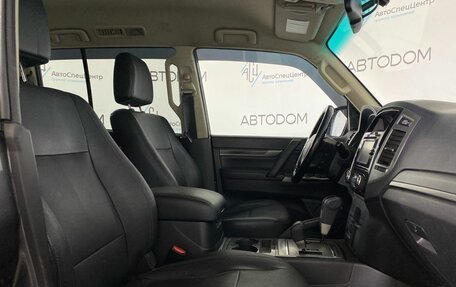 Mitsubishi Pajero IV, 2015 год, 2 697 000 рублей, 9 фотография
