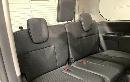 Nissan Serena, 2023 год, 1 850 000 рублей, 13 фотография