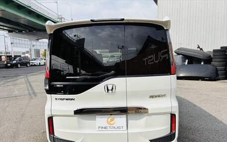 Honda Stepwgn IV, 2020 год, 1 930 000 рублей, 6 фотография