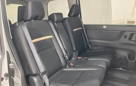 Nissan Serena, 2023 год, 1 850 000 рублей, 12 фотография