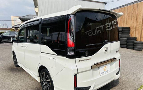 Honda Stepwgn IV, 2020 год, 1 930 000 рублей, 8 фотография