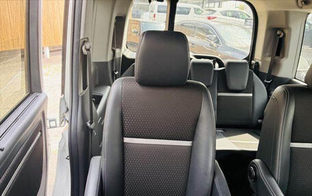 Honda Stepwgn IV, 2020 год, 1 930 000 рублей, 16 фотография