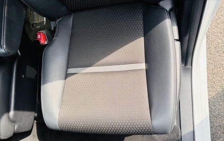 Honda Stepwgn IV, 2020 год, 1 930 000 рублей, 21 фотография