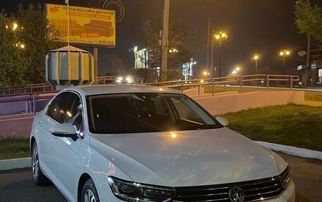 Volkswagen Passat B8 рестайлинг, 2015 год, 3 фотография