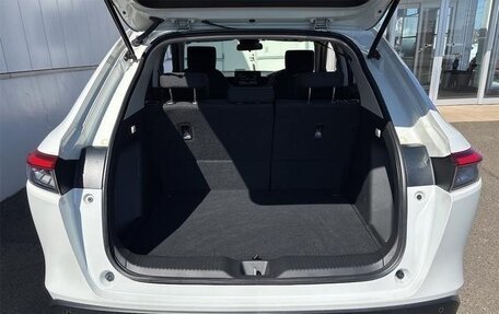 Honda Vezel, 2024 год, 1 580 000 рублей, 6 фотография