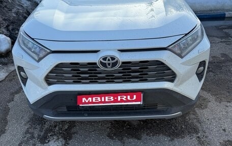 Toyota RAV4, 2020 год, 3 530 000 рублей, 1 фотография