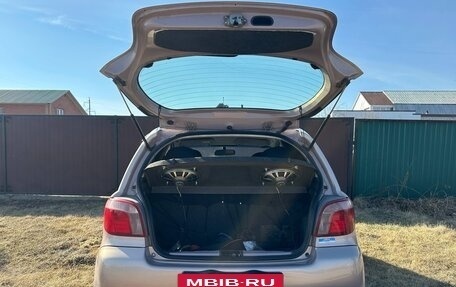 Toyota Vitz, 2000 год, 370 000 рублей, 12 фотография