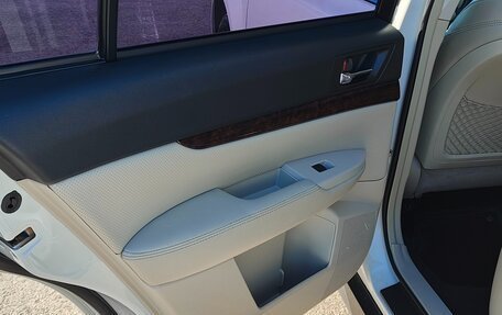 Subaru Outback IV рестайлинг, 2012 год, 1 600 000 рублей, 18 фотография