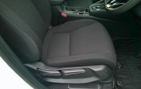 Honda Vezel, 2023 год, 1 750 000 рублей, 11 фотография