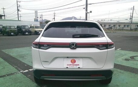 Honda Vezel, 2023 год, 1 750 000 рублей, 7 фотография