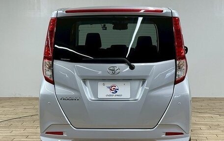 Toyota Roomy I, 2022 год, 820 005 рублей, 4 фотография