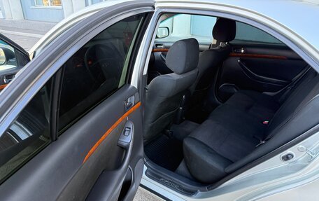 Toyota Avensis III рестайлинг, 2006 год, 960 000 рублей, 8 фотография