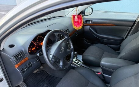 Toyota Avensis III рестайлинг, 2006 год, 960 000 рублей, 6 фотография